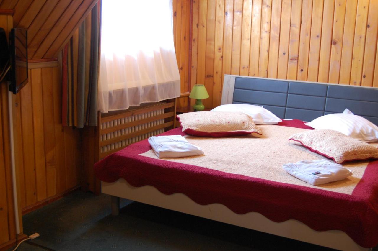 Hotel Bucegi Portile Regatului Paraul Rece Dış mekan fotoğraf