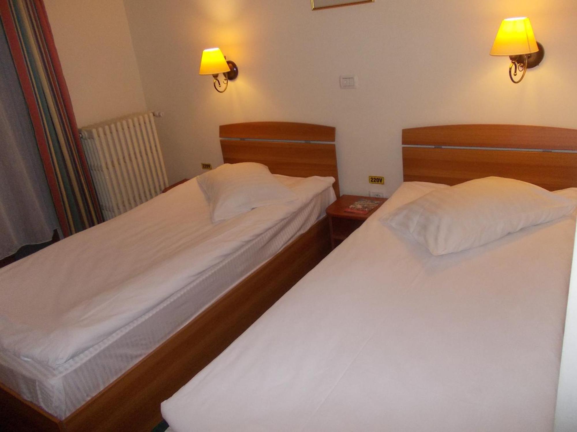 Hotel Bucegi Portile Regatului Paraul Rece Oda fotoğraf