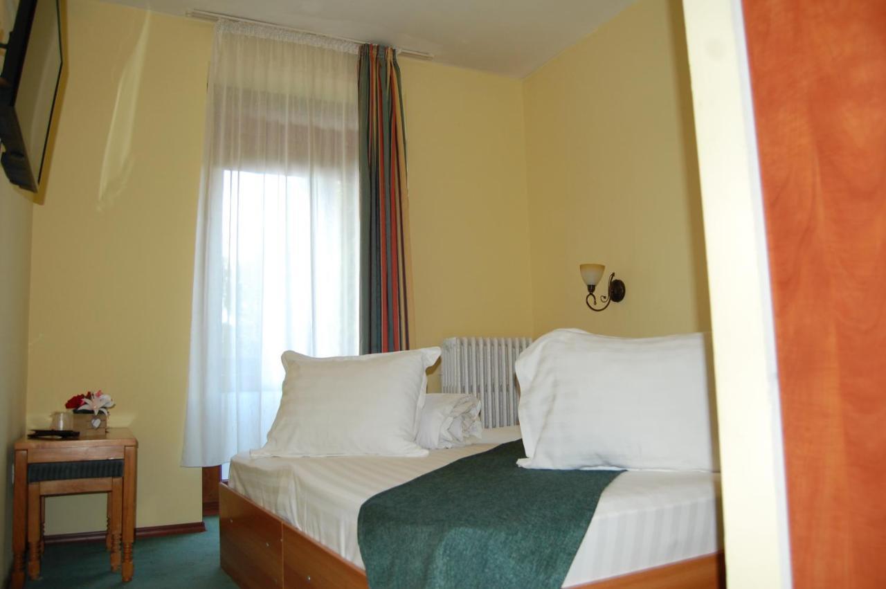 Hotel Bucegi Portile Regatului Paraul Rece Dış mekan fotoğraf