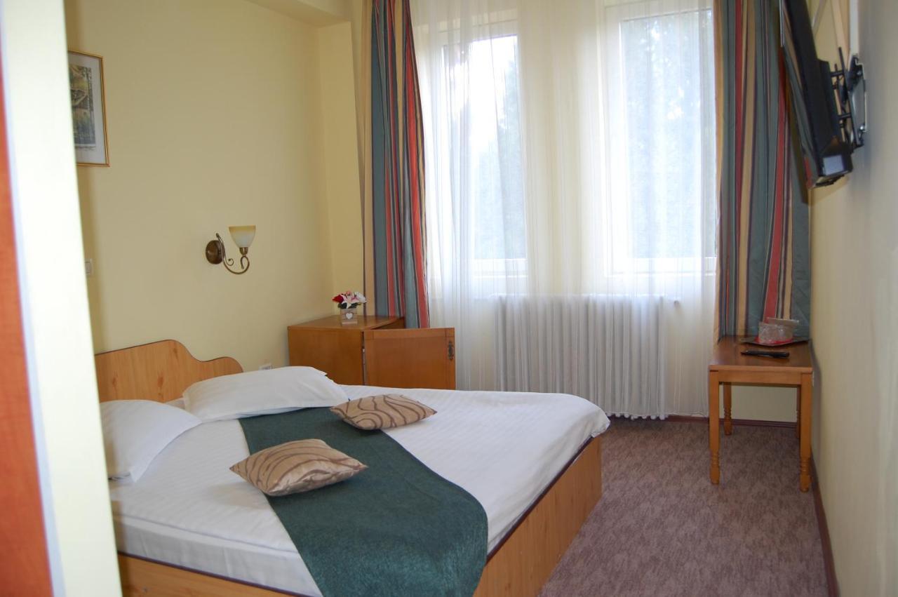 Hotel Bucegi Portile Regatului Paraul Rece Dış mekan fotoğraf